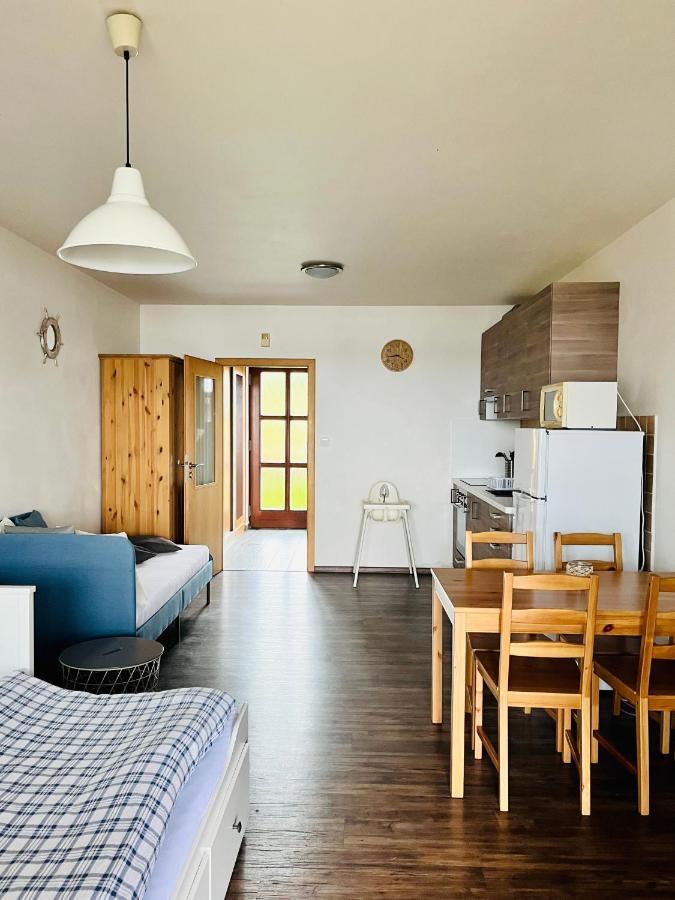 Apartman Plachetnice Frymburk Luaran gambar